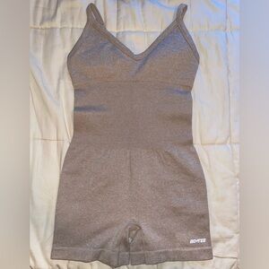 NWOT Bo+Tee Women's Tan Athletic Bodysuit